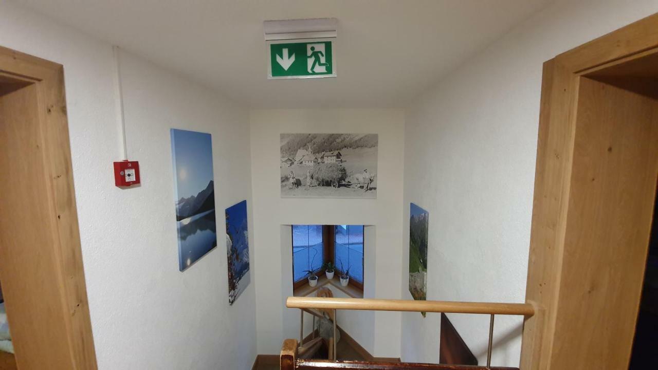 Gasthof Pension Santeler Sankt Leonhard im Pitztal Exterior photo